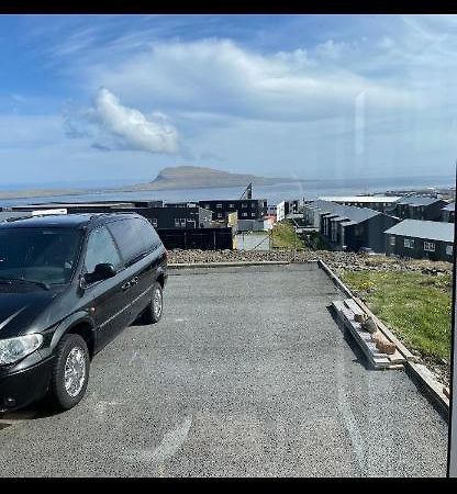 Modern Apartment With City & Oceanside View Tórshavn Eksteriør billede