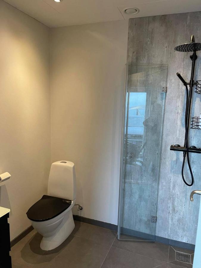 Modern Apartment With City & Oceanside View Tórshavn Eksteriør billede